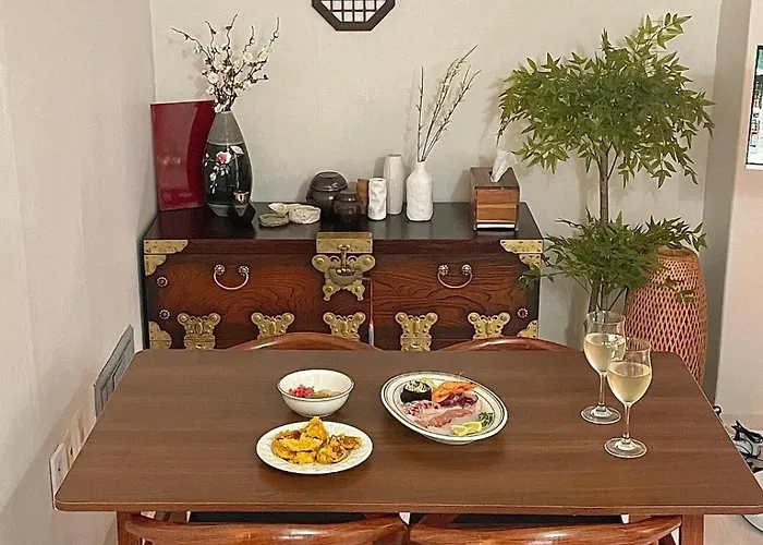#new #traditional Mood #line2 Sillim Station Walk 10min, Hongdae Gangnam 20min #3bed 3ac Netflix #쉼온유
