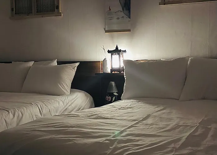#new #traditional Mood #line2 Sillim Station Walk 10min, Hongdae Gangnam 20min #3bed 3ac Netflix #쉼온유 *